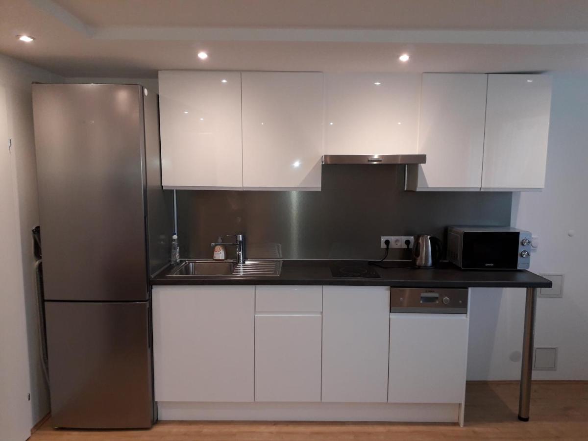 维也纳Cosy Flat In The Quiet Area With Own Garden, Free Parking And Direct Public Transport Link To The Centre公寓 外观 照片