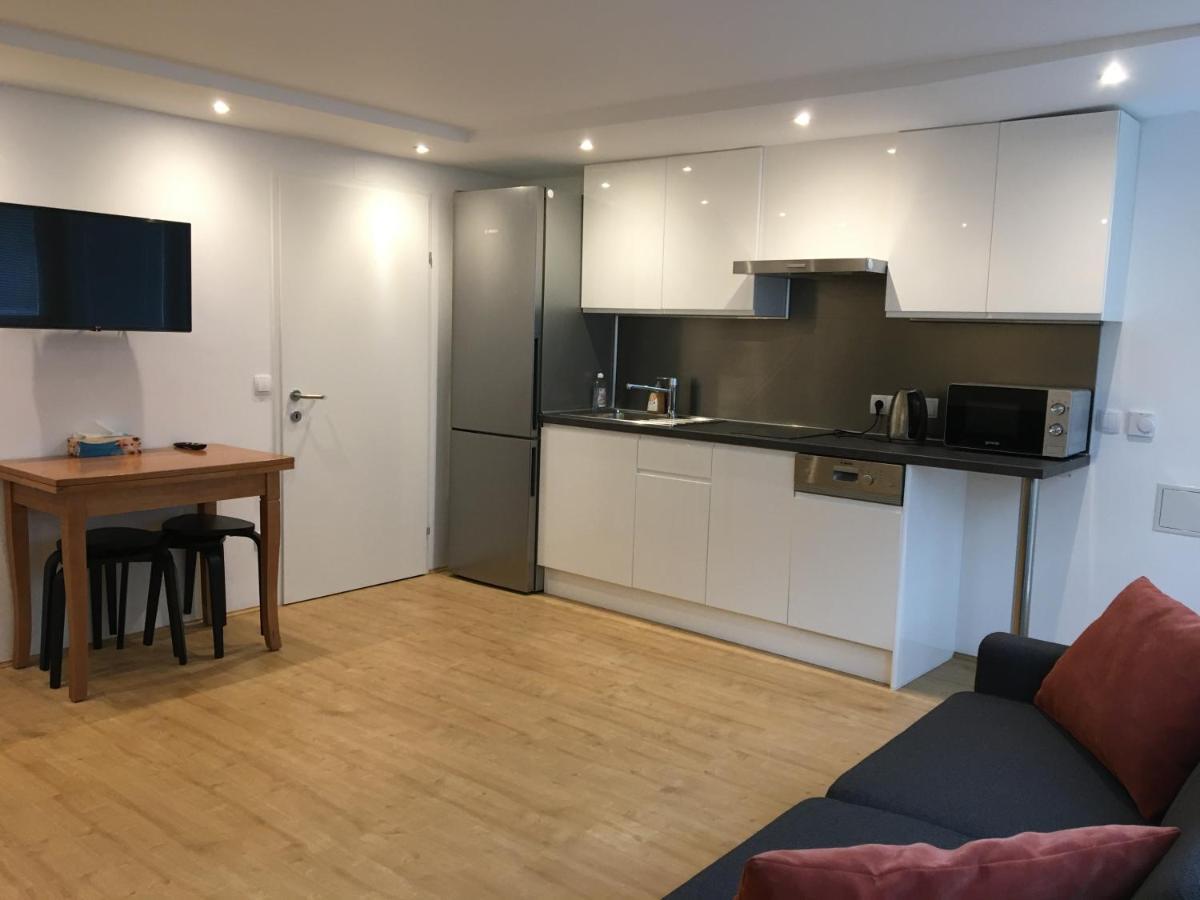 维也纳Cosy Flat In The Quiet Area With Own Garden, Free Parking And Direct Public Transport Link To The Centre公寓 外观 照片