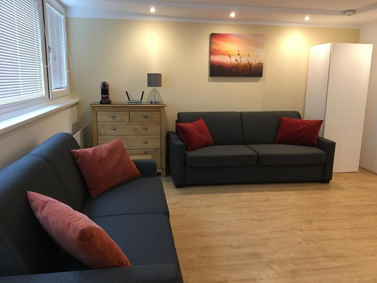 维也纳Cosy Flat In The Quiet Area With Own Garden, Free Parking And Direct Public Transport Link To The Centre公寓 外观 照片